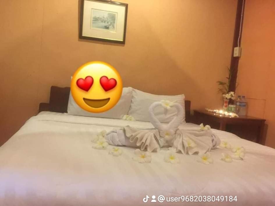 Champa 2 Guesthouse Ban Dondét Екстериор снимка